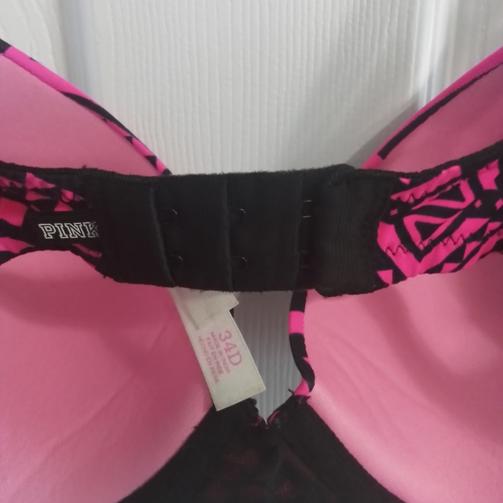 Pink Victorias Secret Push Up Bra - Picture 3 of 3